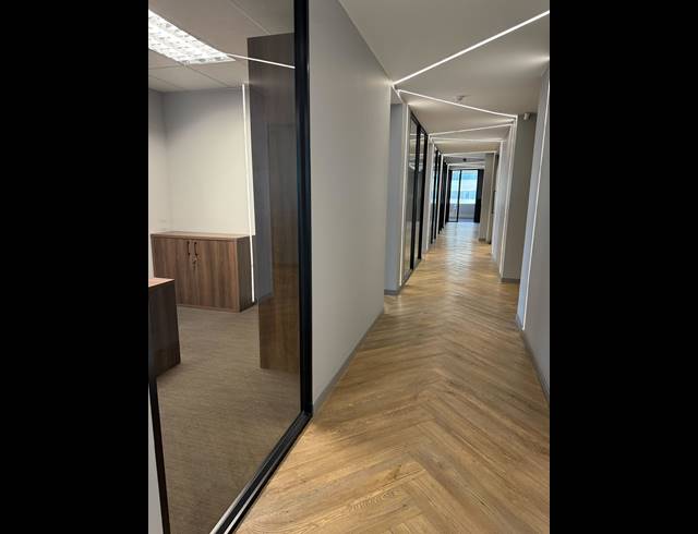 798.90M² BUILDING TO LET IN CAPE TOWN CITY CENTRE